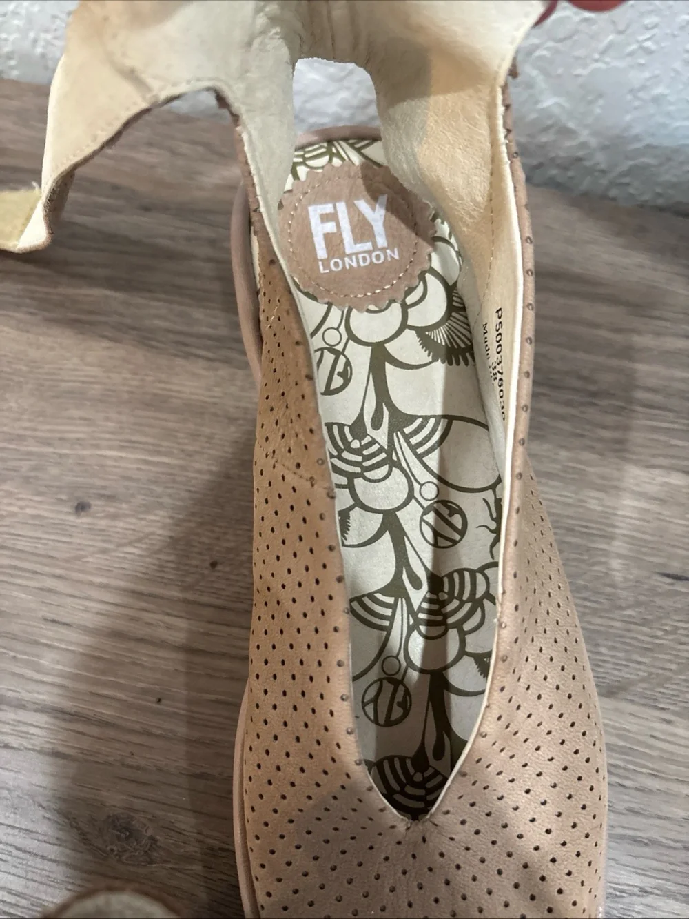 Fly London stylish tan